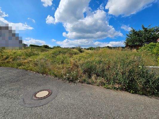 unbebautes Grundstück