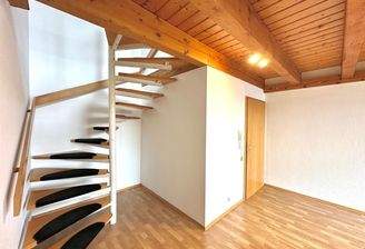 Treppenaufgang zur Ebene 2