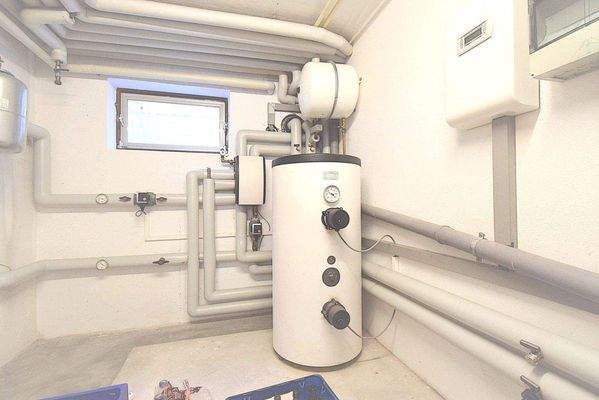 EG Speicher der Wärmepumpe mit 2tem. Wärmespeicher