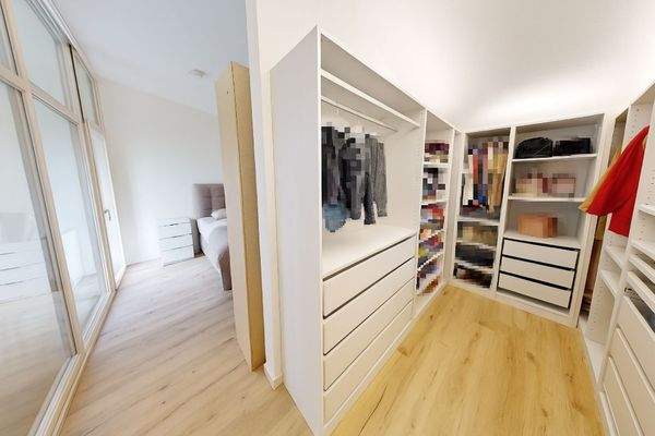 begehbarer Kleiderschrank