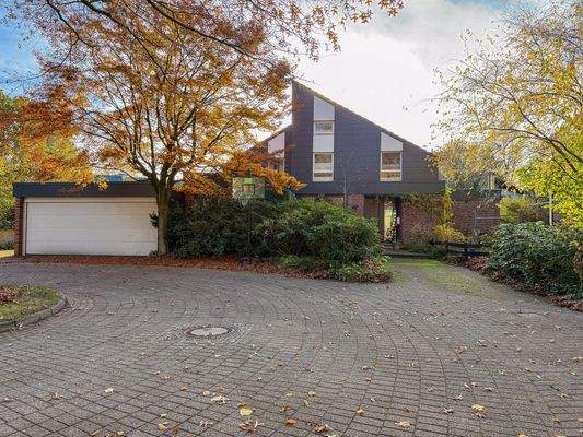 Immobilie mit Doppelgarage