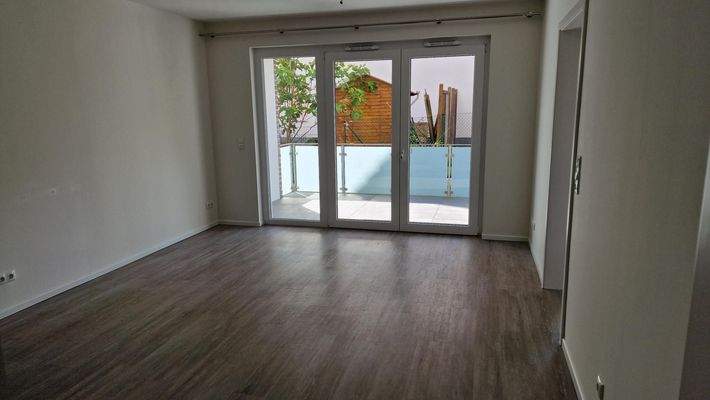 Der Wohnbereich mit Balkon.jpg