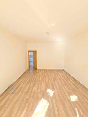 5 Wohnzimmer (2).jpg