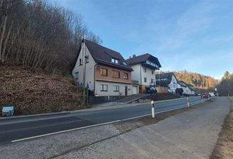 Straßen-Ansicht