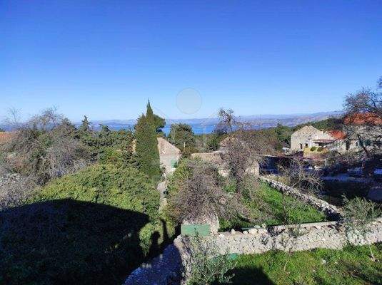 Baugrundstück auf der malerischen Insel Hvar