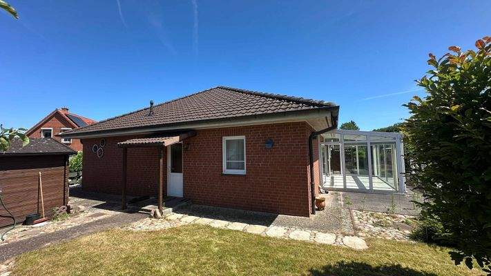 Frontansicht mit Zugang zum HWR