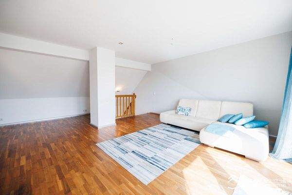 Wohnzimmer mit Nische