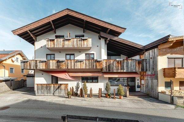 Die_Maklerei_Außenbereich Terrasse