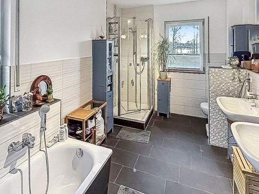 Badezimmer Obergeschoss