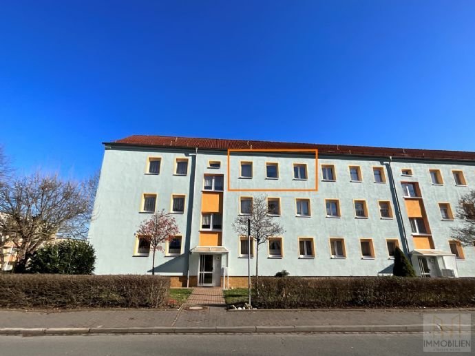 Schwarza: Gepflegte 3-Raum-Wohnung sucht neue Mieter | Versorgungseinrichtungen zu Fuß erreichbar | Grüne Umgebung!