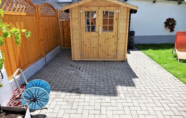 DAS GARTENHAUS MIT STEIN-TERRASSE 