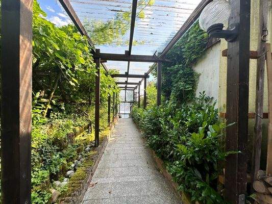 Zugang zum Hauseingang