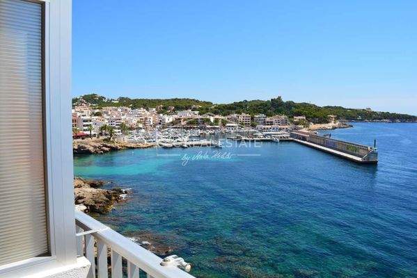 Panoramablick auf den Hafen