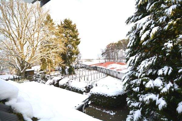 Hundehäuser mit Ausläufen