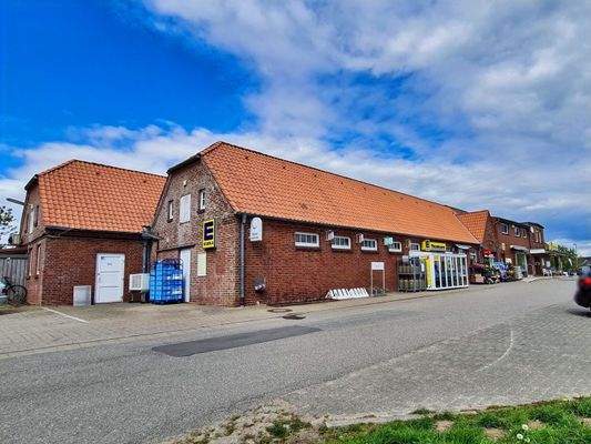 Blick auf das gesamte Gebäude