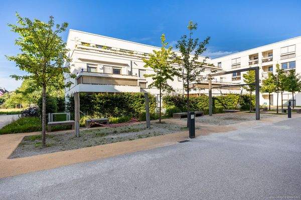 gepflegte Außenanlage