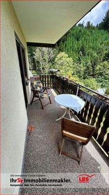 Balkon- Zweifamilienhaus