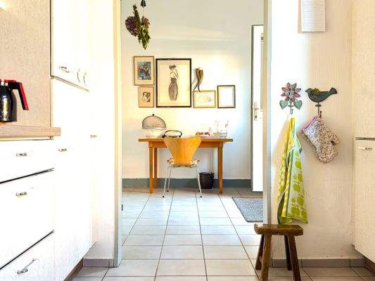 Küche und Zugang zum Garten 