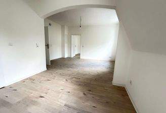 Küche mit dem Blick im Wohnrau