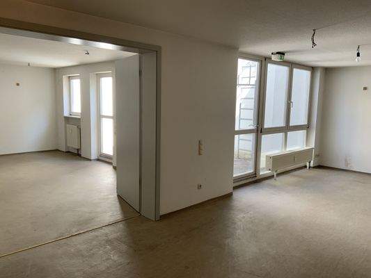 Blick zum Lichhof von den Räumen 1 und 2