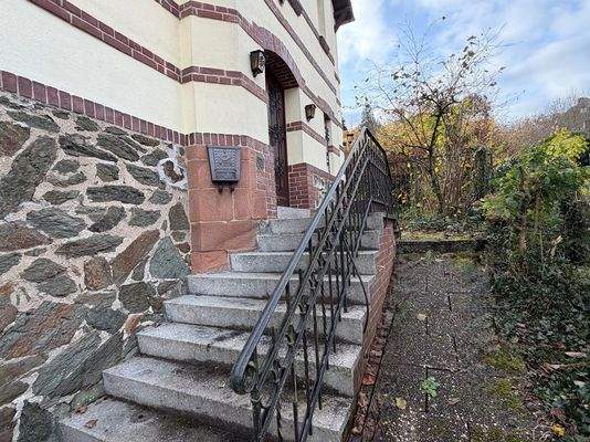 Treppe zum Hauseingang