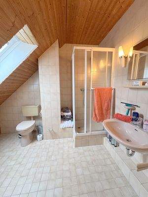 Badezimmer Dachgeschoss