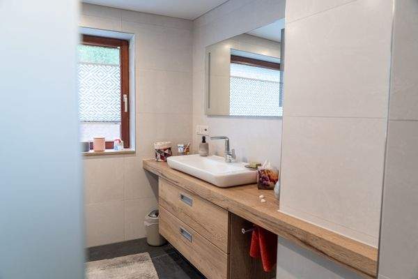 Badezimmer EG Hauptgebäude