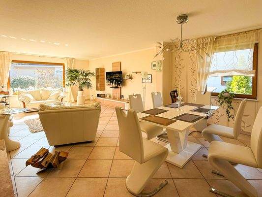 Riesiger Wohnbereich