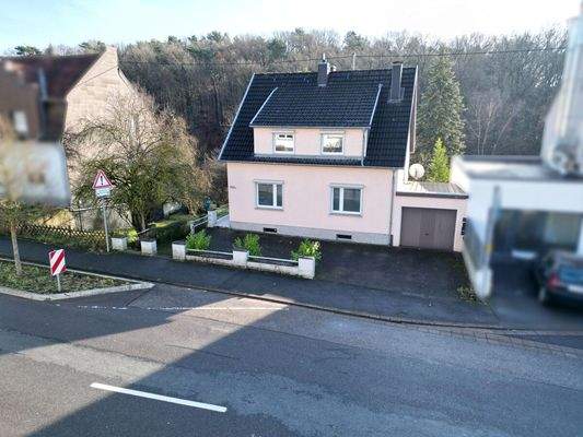 Familienfreundliches Einfamilienhaus in VK-Lauterbach