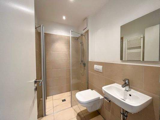 Beispielbild: Duschbad