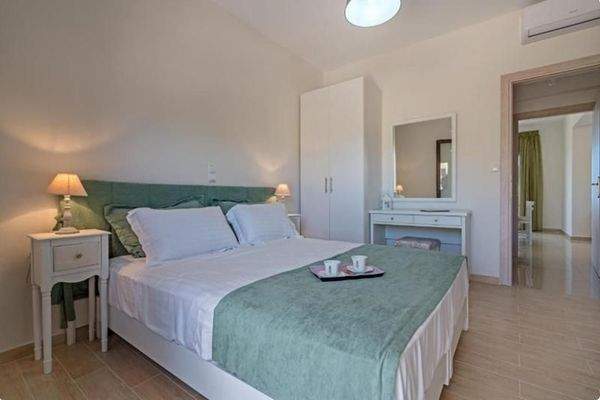 Kreta – Luxusvilla mit Meerblick in Triopetra