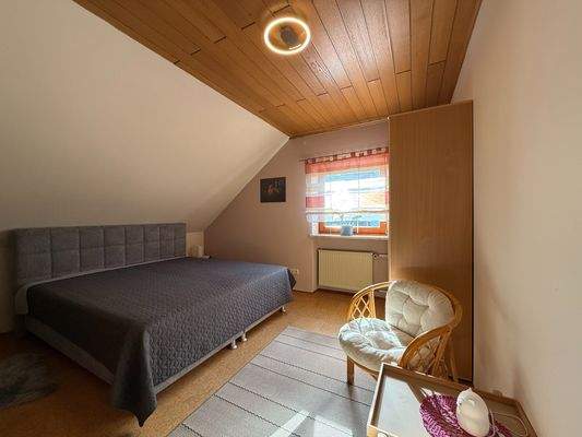 Schlafzimmer 2 von 3