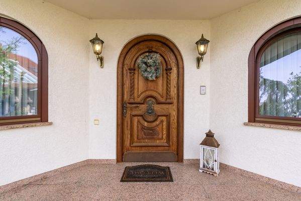 Eingang zur Hauptwohnung