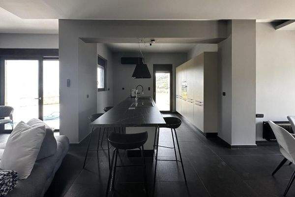 Kreta, Kolymvari: Moderne Luxusvilla mit atemberaubender Aussicht und privatem Pool zum Verkauf