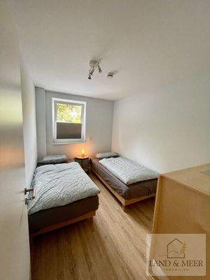 2. Schlafzimmer/ Büro