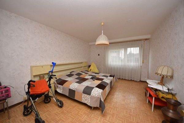 Schlafzimmer 1 von 2 EG