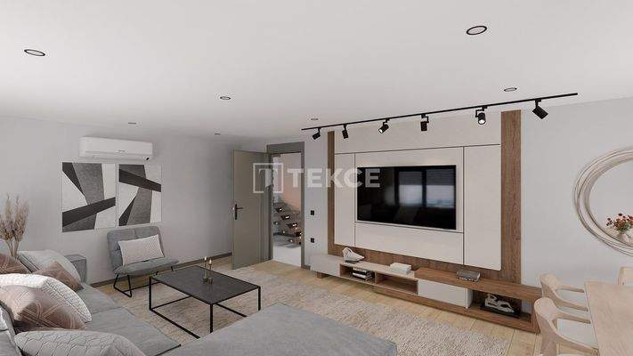 Flats 300 m From the Cliffs in Kaleiçi, Muratpaşa