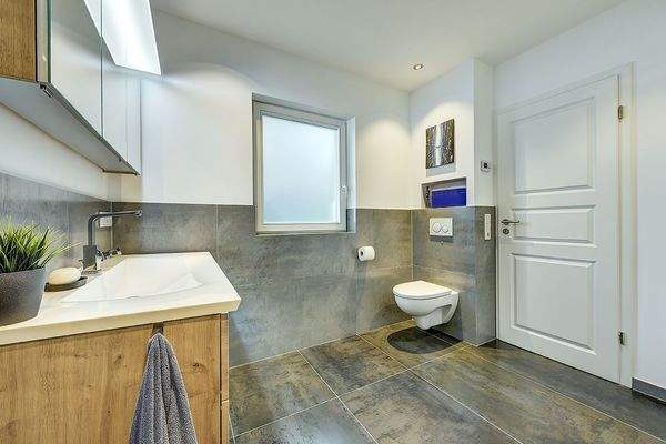 Badezimmer im Obergeschoss