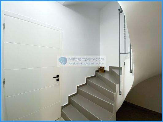 a8956cd26e2f42bfbdb3f83186b13645-original