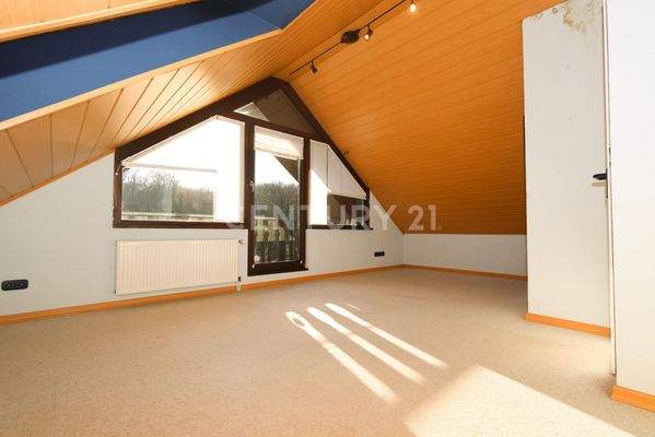 DG 1. Zimmer mit Loggia