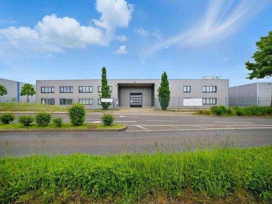 Außenansicht Halle (2)