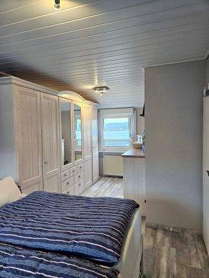 Zimmer 4 mit Ankleide DG