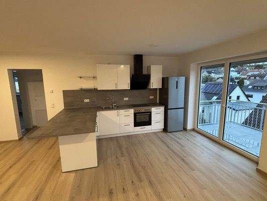 WG6 DG li.Küche Sicht2