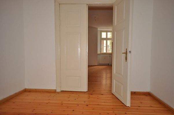 Flügeltür zw. Wohn- und Schlafzimmer