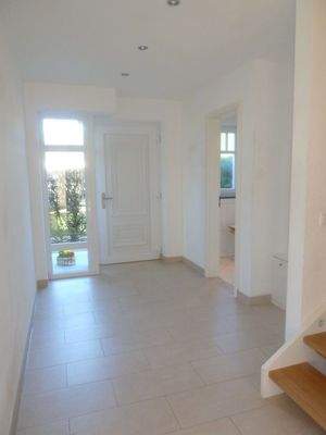 gefliestes EG mit Tageslicht