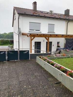 Haus-Ansicht zum Westen ... 