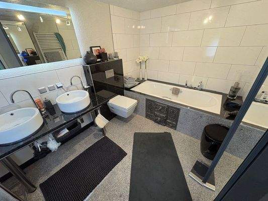 Wannenbad im Obergschoss