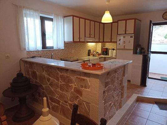 MIT VIDEO! Kreta, Plaka: Villa mit traditionellen Elementen und Meerblick zu verkaufen