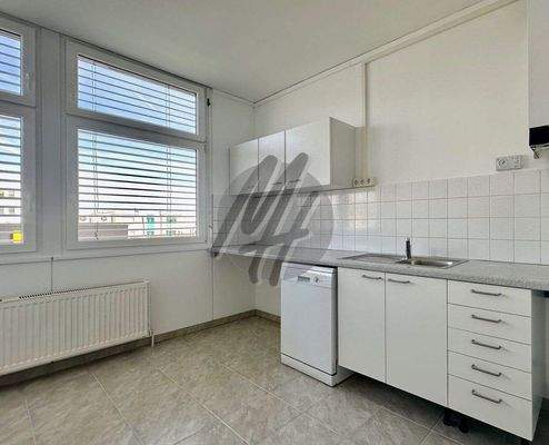 INFOS UNTER: 06171-586000