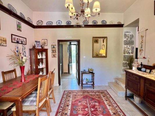 Kreta, Latsida: Charmantes Dorfhaus mit Garten zu verkaufen